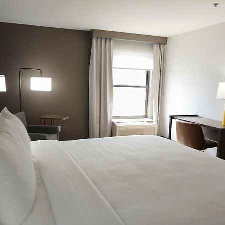 Comfort Inn Near Downtown & Blue Ridge Pkwy Marion Bagian luar foto