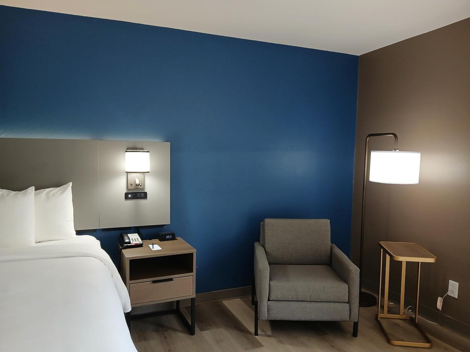 Comfort Inn Near Downtown & Blue Ridge Pkwy Marion Bagian luar foto